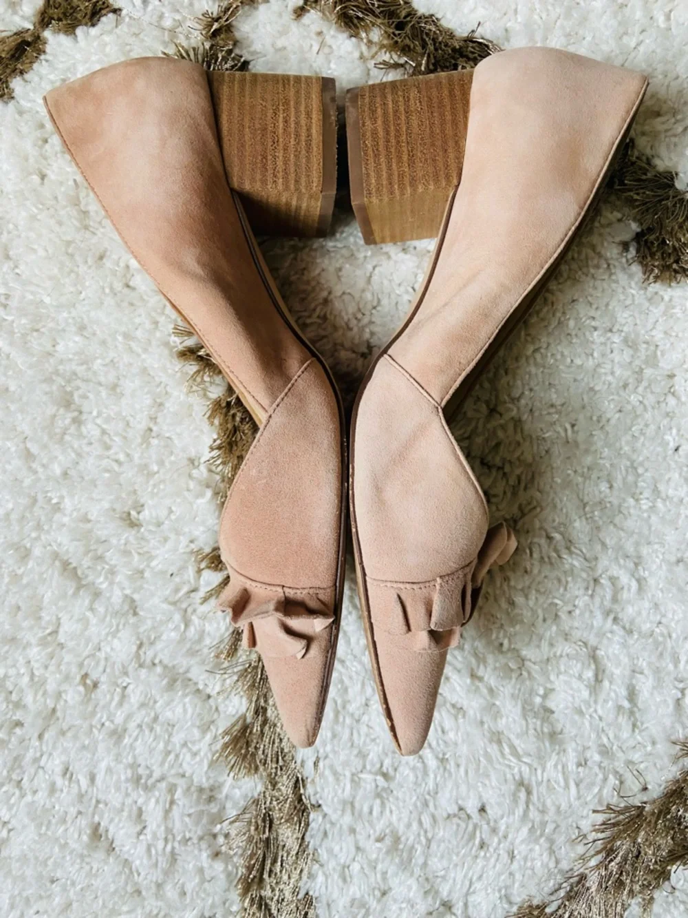 Sole Society Blush Pastel Pink Ruffle Suede Pointed Toe Flats Size 8.5 Medium - Picture 5 of 5